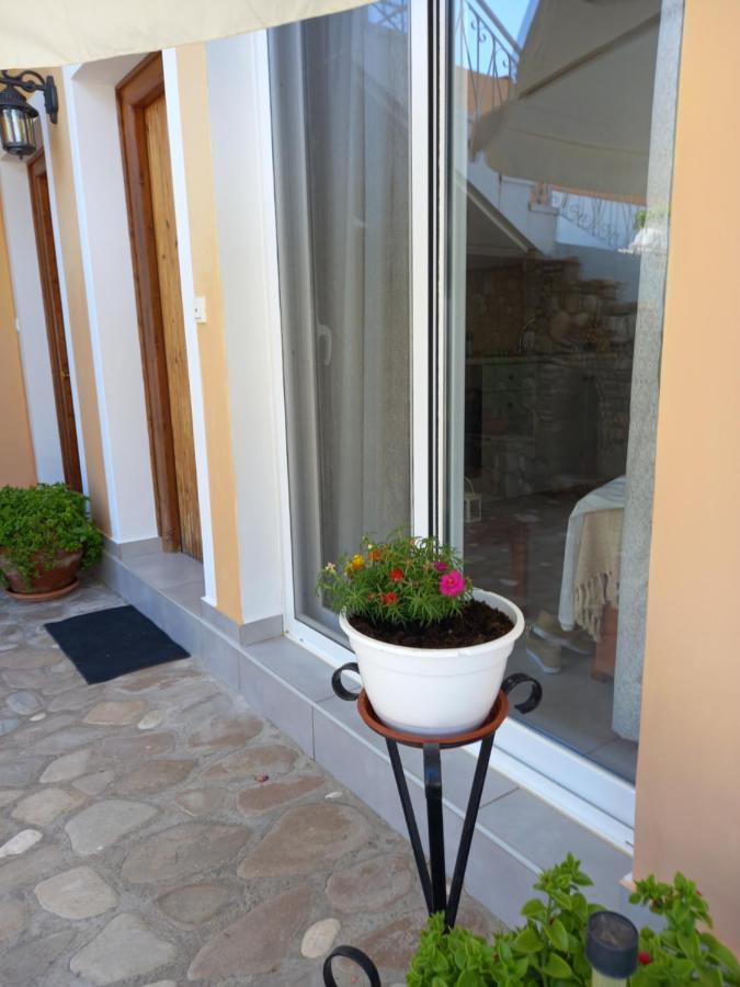 בית נופש Natassa House 2 אגיוס גיורגיוס פגון