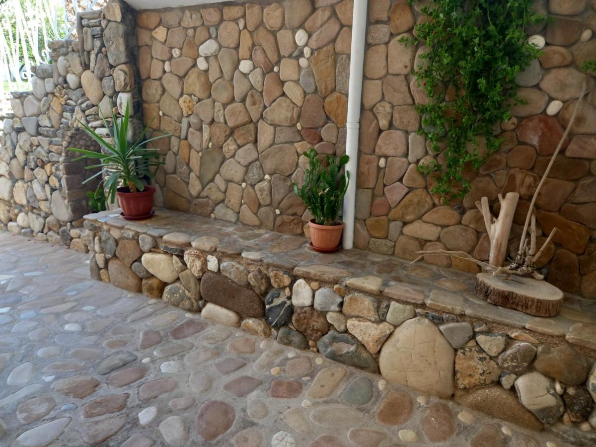 Natassa House 2 אגיוס גיורגיוס פגון